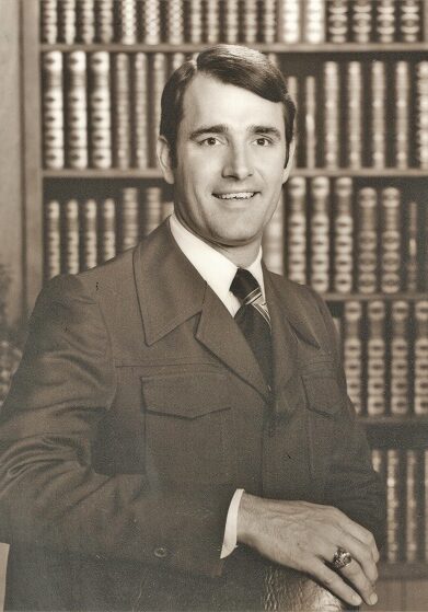 joe dobbs large - Copy